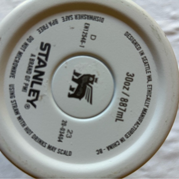 Stanley Quecher H2.0 Flowstate Tumbler Mothers Day Floral Design, 40 oz. NWOT - Picture 6 of 10